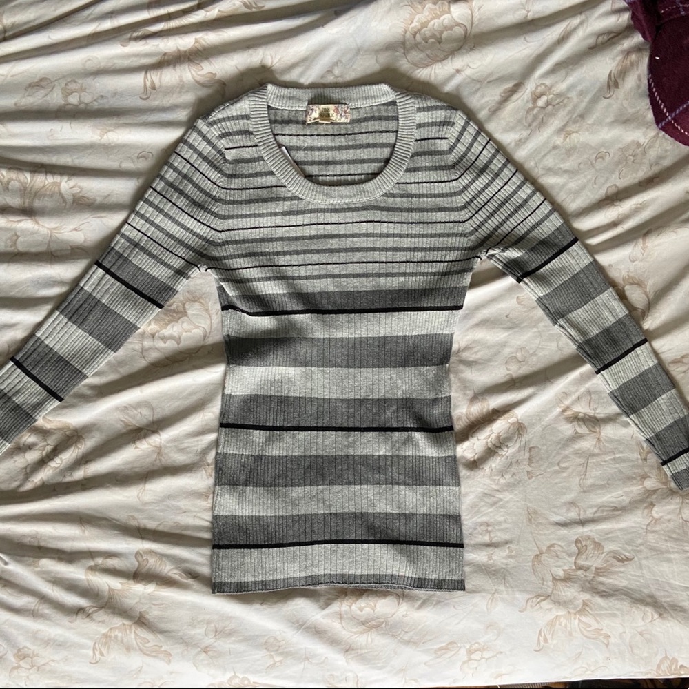 Stripped Crew Neck Sweater
